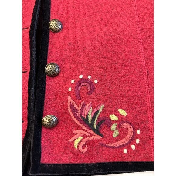 Icelandic designs red embroidered brass button cardigan size small wool - Picture 4 of 9